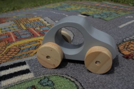 Auto Con Ruedas Naturales - Imagen 2